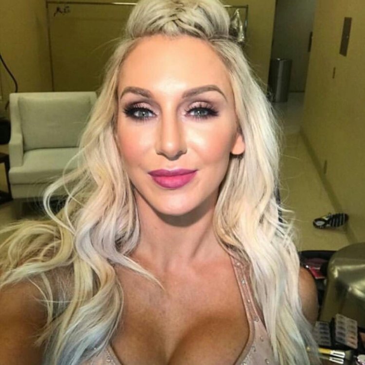 Charlotte Fleur chest