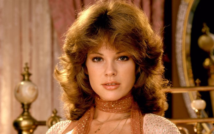 A wife and mother Dylan