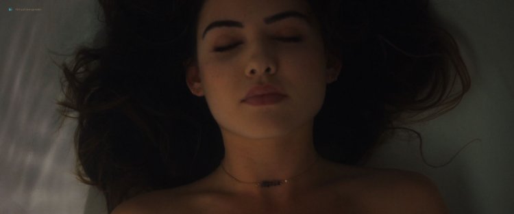 Shannin Sossamon breasts