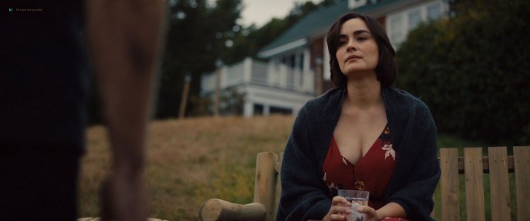 Shannin Sossamon in Bikini