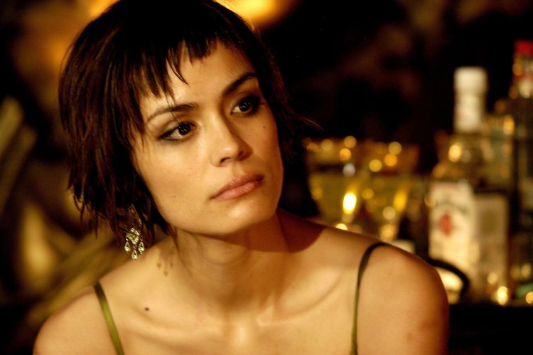 Shannin Sossamon 2002