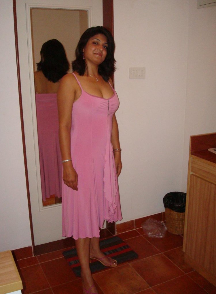 Indian Bhabhi in Night Gown