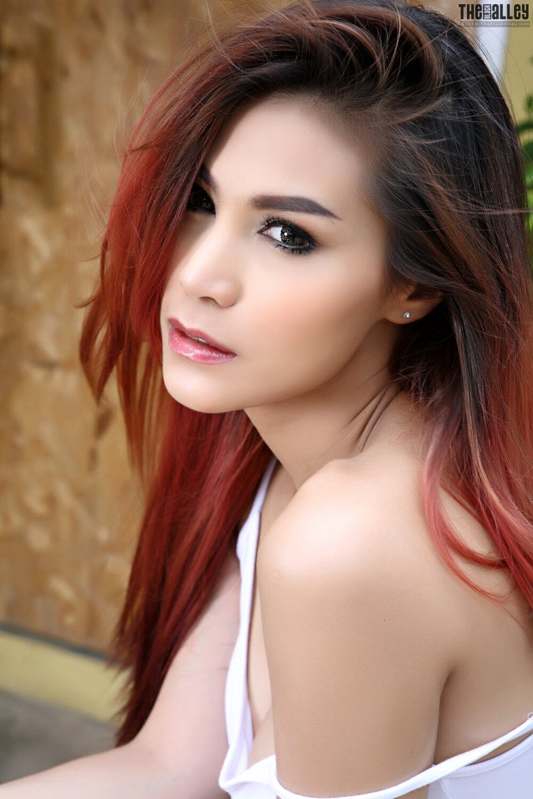 Natalie Wang Hot photo