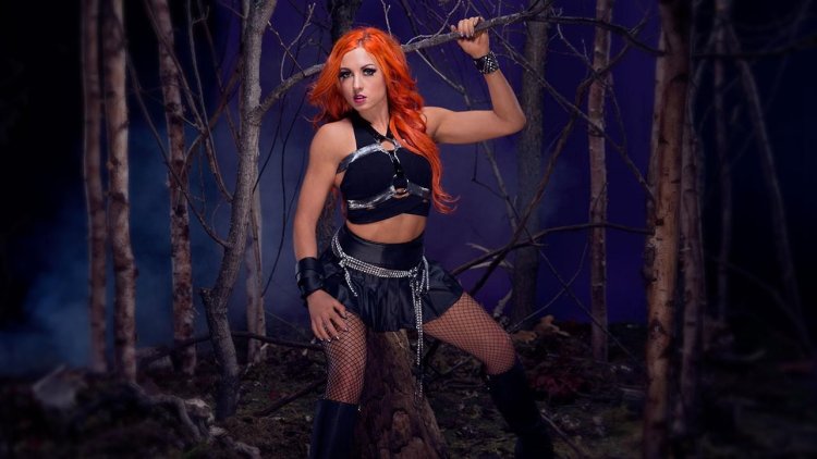 Becky Lynch Hot