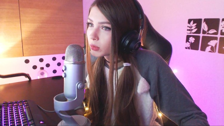 Karina Strimmersha stream