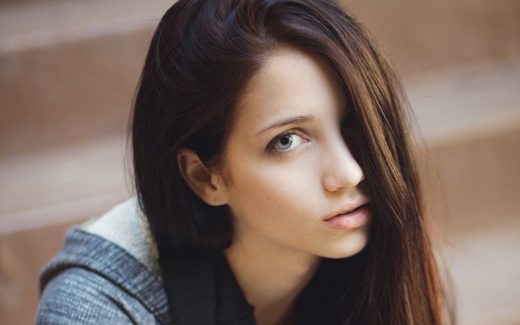 Emily Rudd 4k
