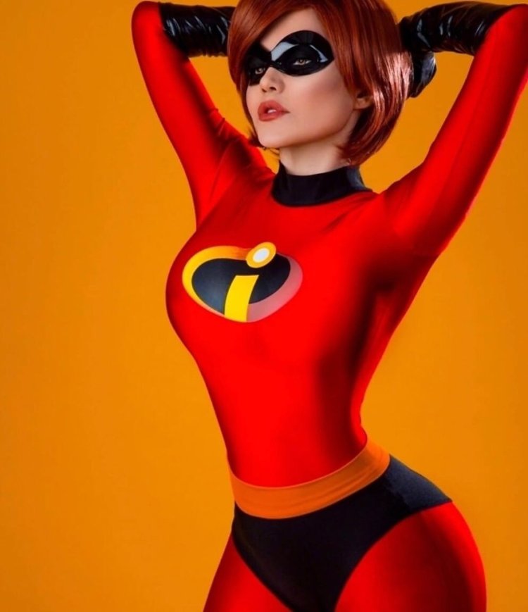 Christina Fink Cosplay Superlite