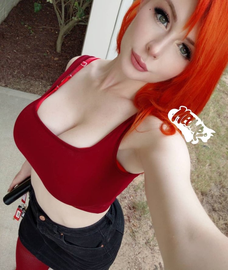 Jenna Lynn Meowri in a swimsuit