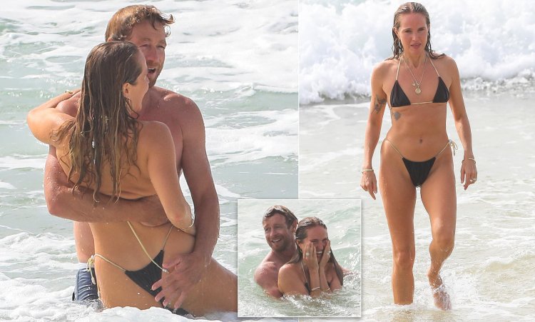 Simon Baker and Laura Gibbs