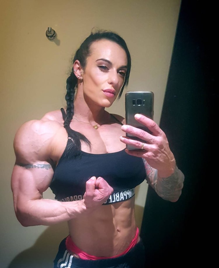 Laura Pintado Bodybuilding