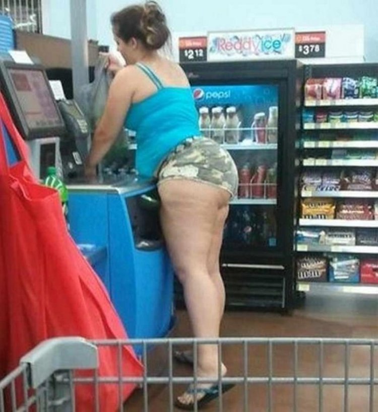 Thick asses in shorts