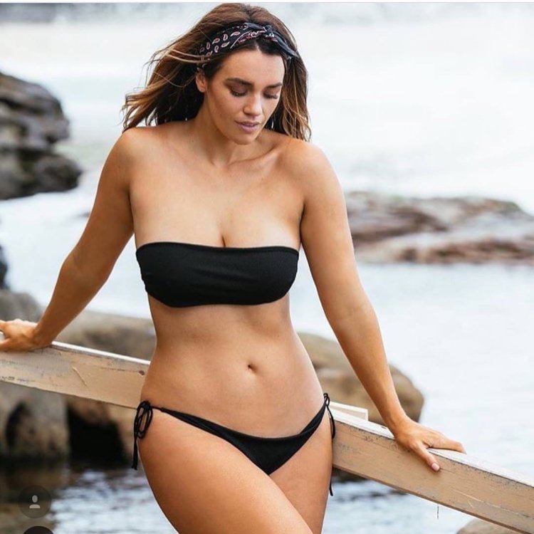 Laura Bilgeri is hot