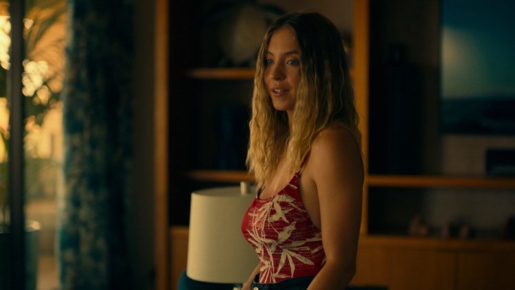 Alexandra Daddario White Lotus