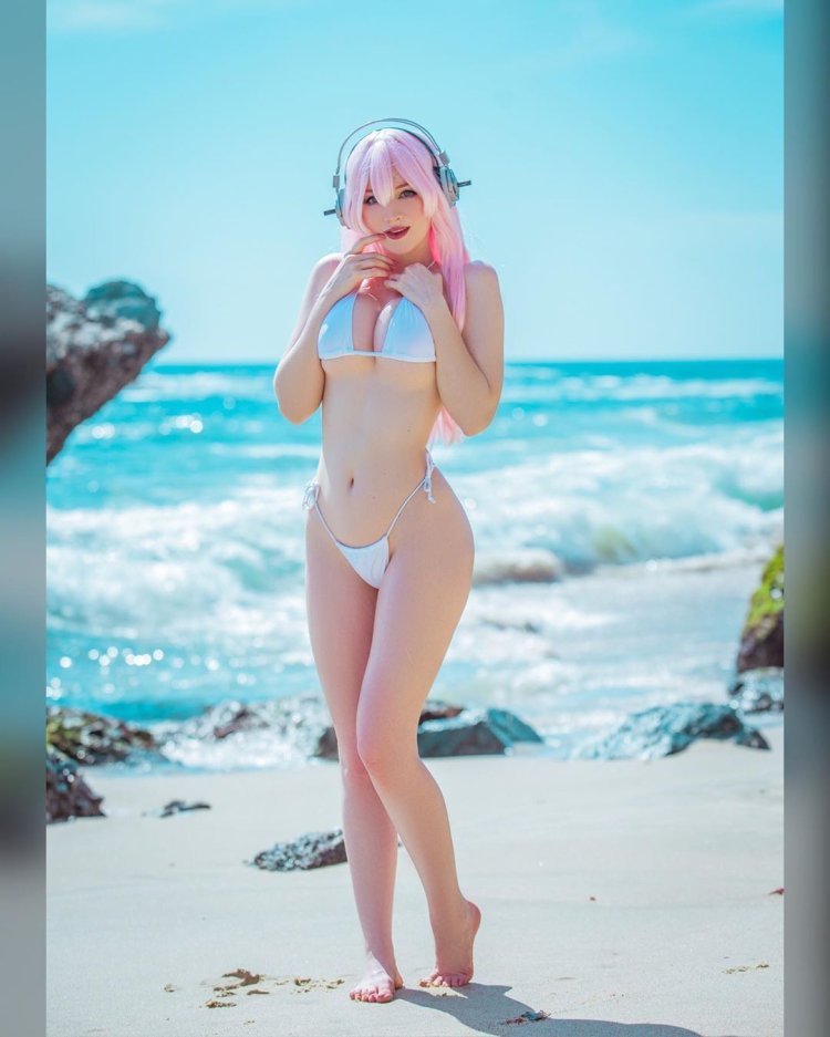 Ashlynne Dae Cosplay
