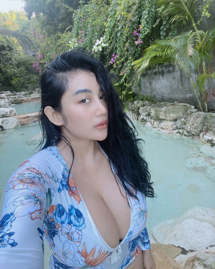 Pamela Safitri Bugil