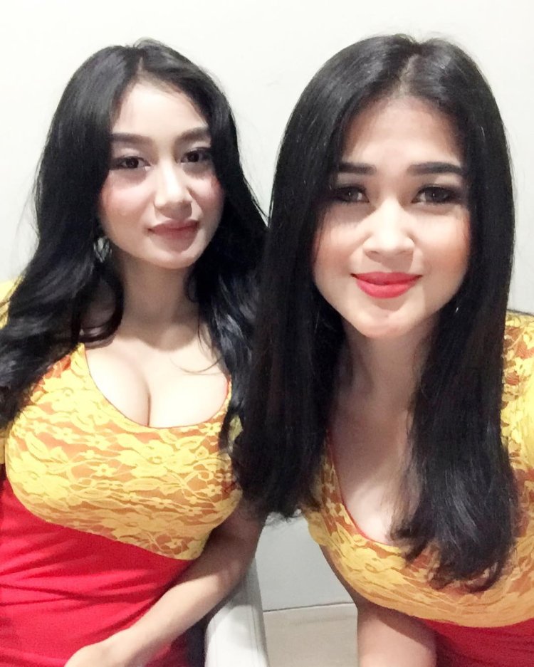 Duo Serigala Hot