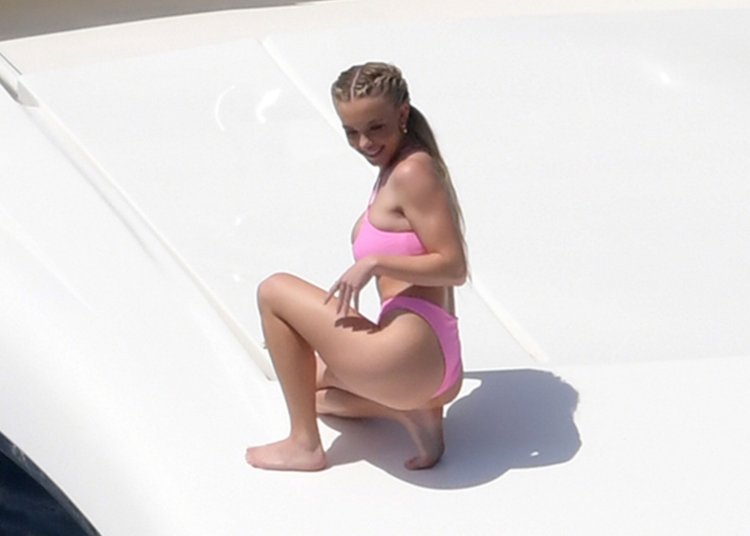 Sydney Sweeney Bikini