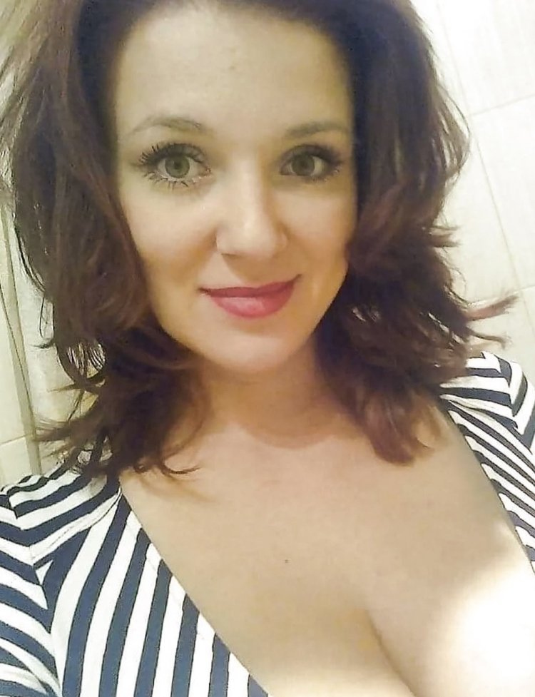 Selfies of women aged