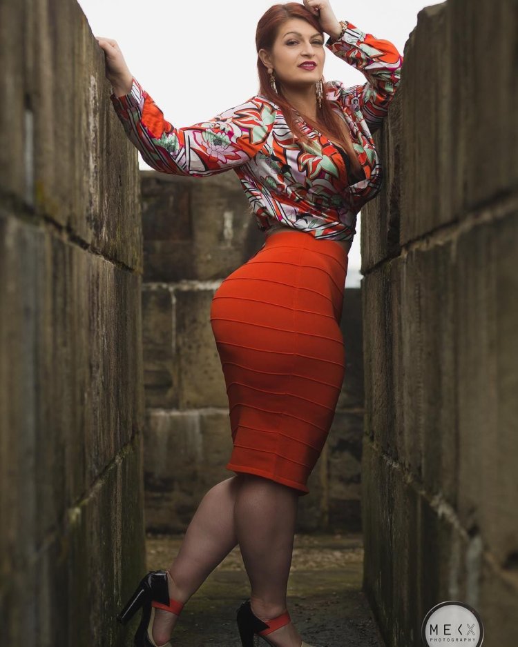 Ioana Chira Plus Size model
