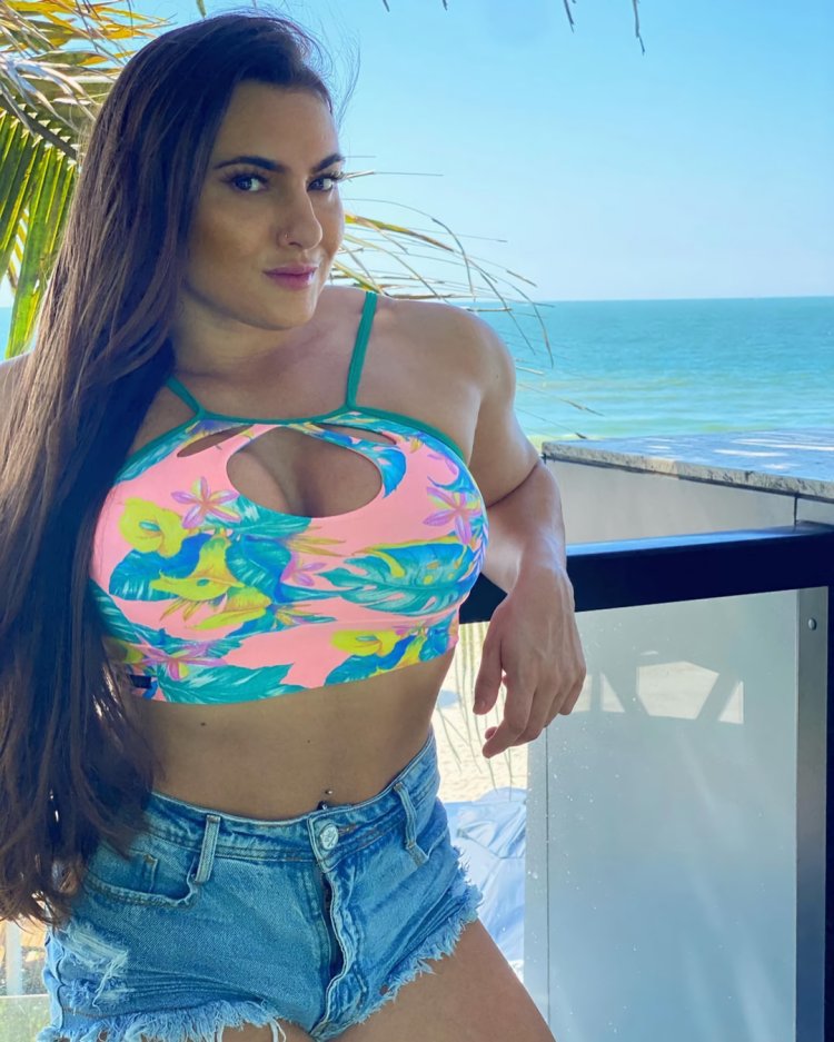 Jessica Mafessoli XXX sister