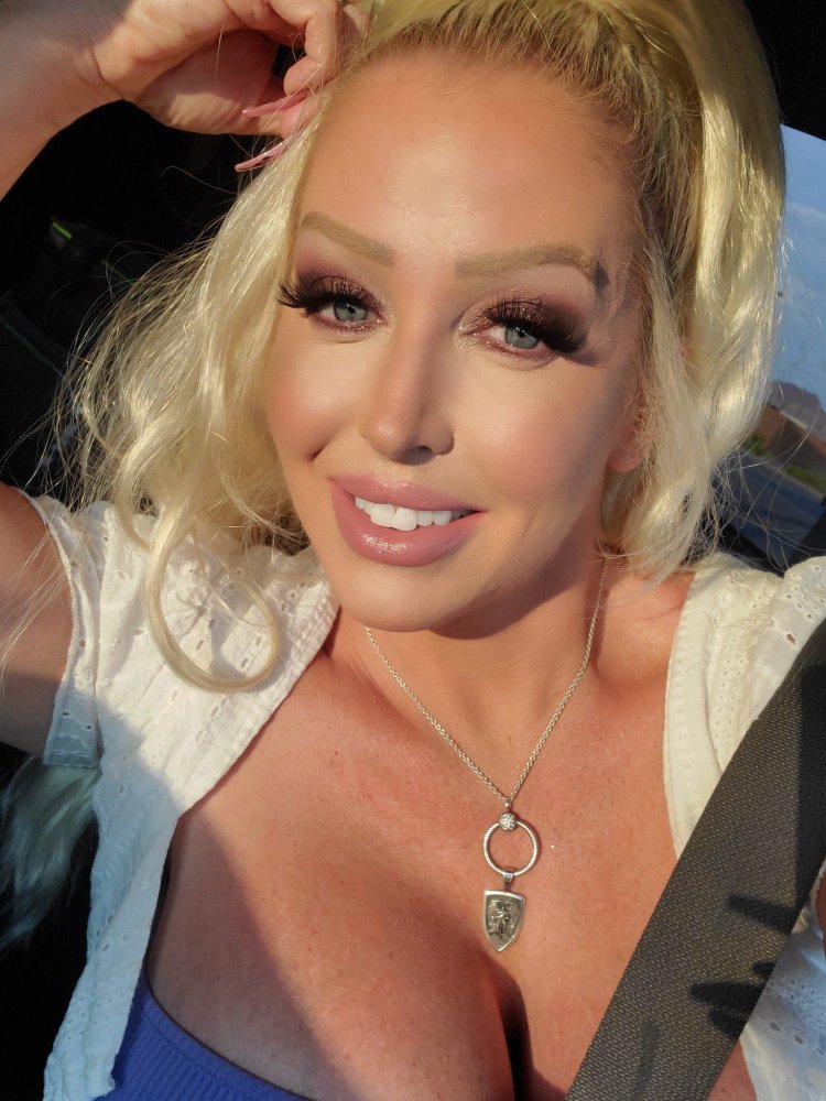 Laura tnt jenson to plastic