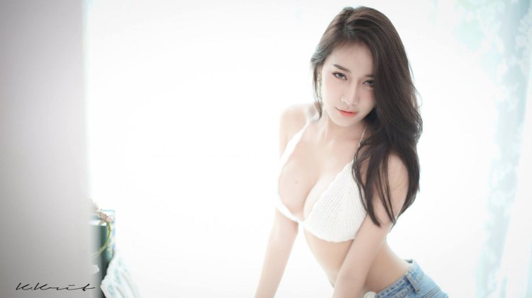 Pichana Yoosuk Wallpaper