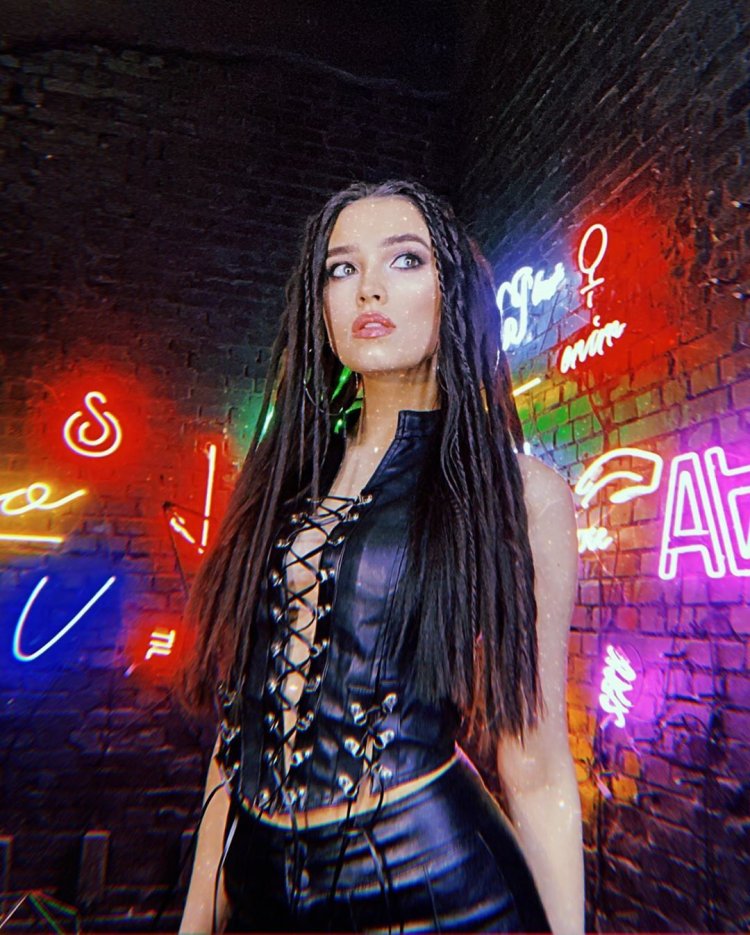 Daria Yatinskaya. Singer