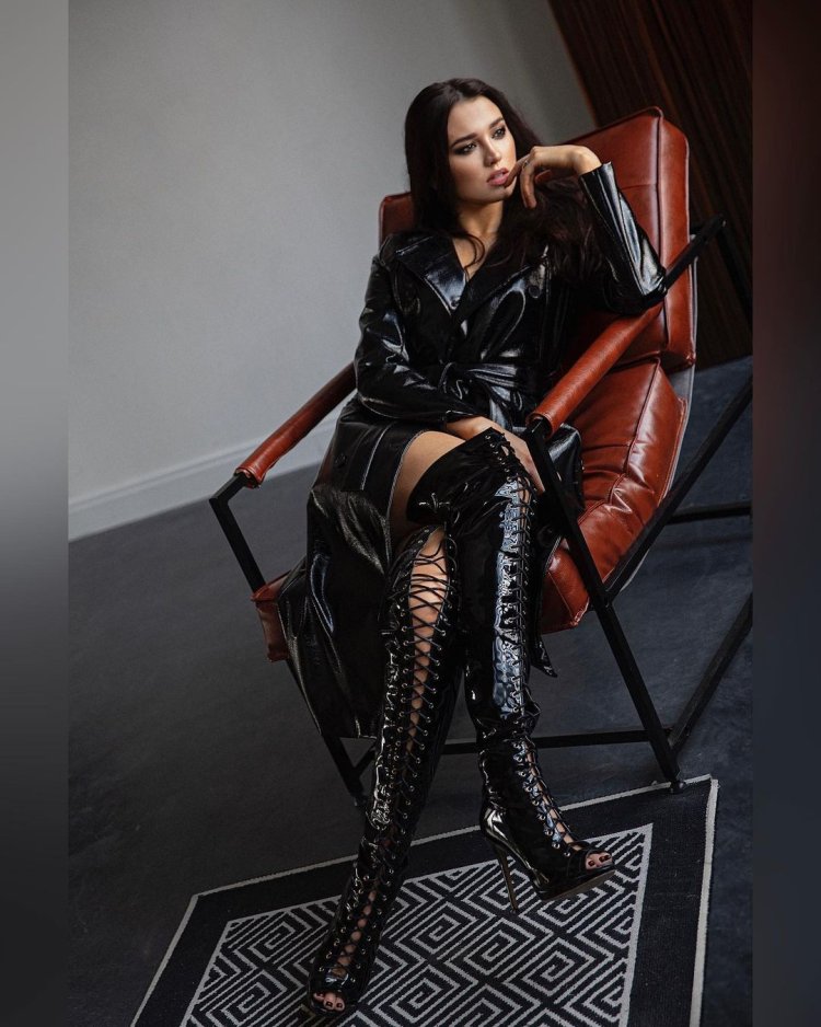 Daria Zaritskaya in leather