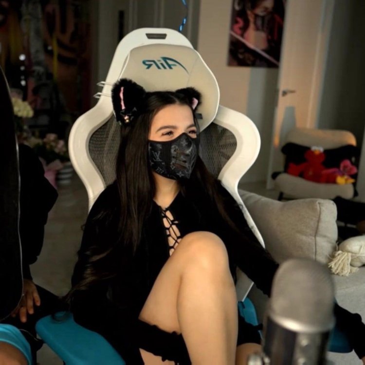 Amina Tenderlibai without a mask 2022