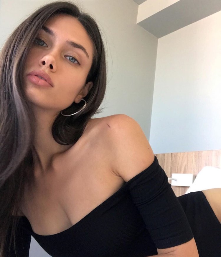 Victoria Bronova Insta