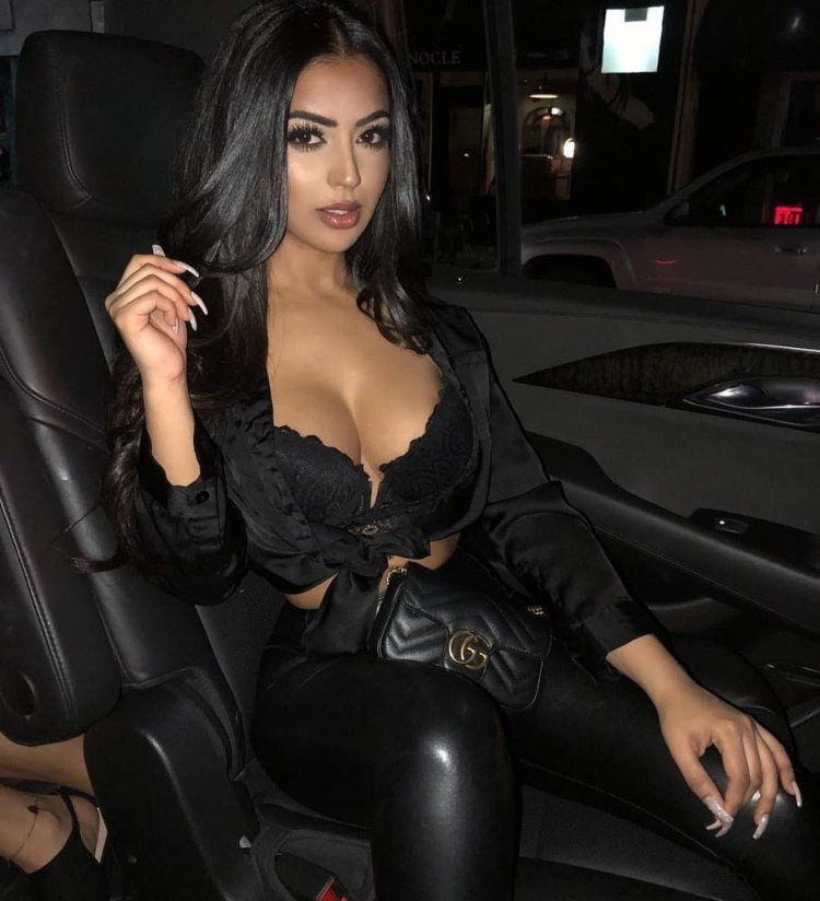 Anya Farid fashion model hot