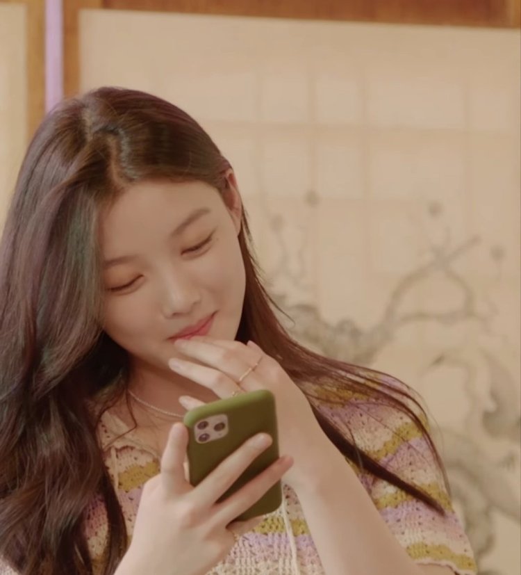 Kim Yoo Jung Hot Scene