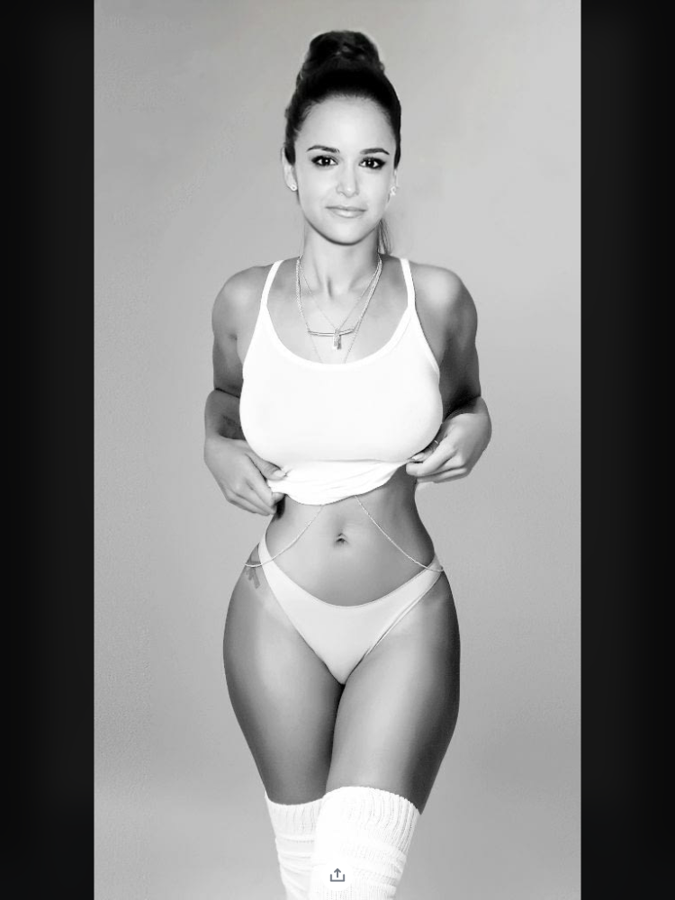 Melissa Fumero is hot