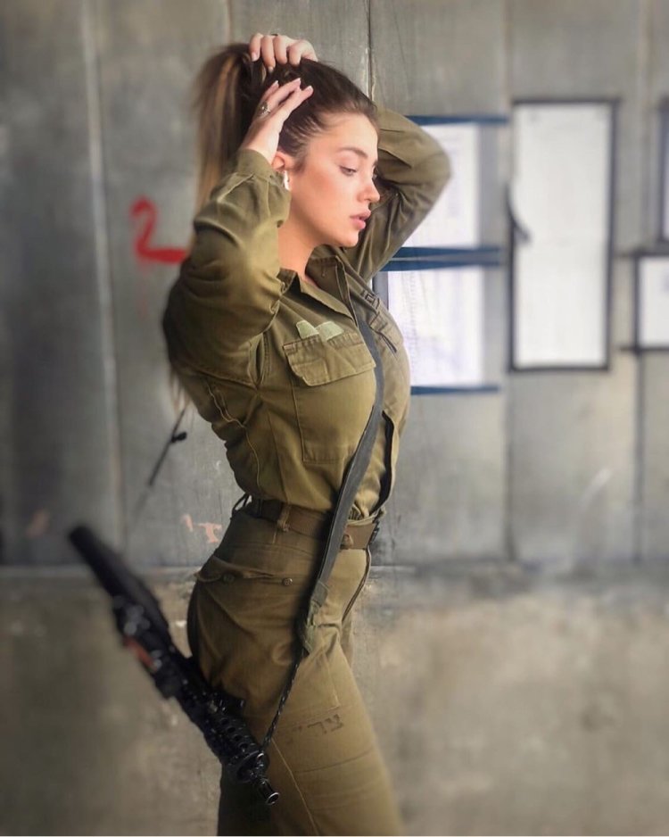 Israeli army soldier Evelina