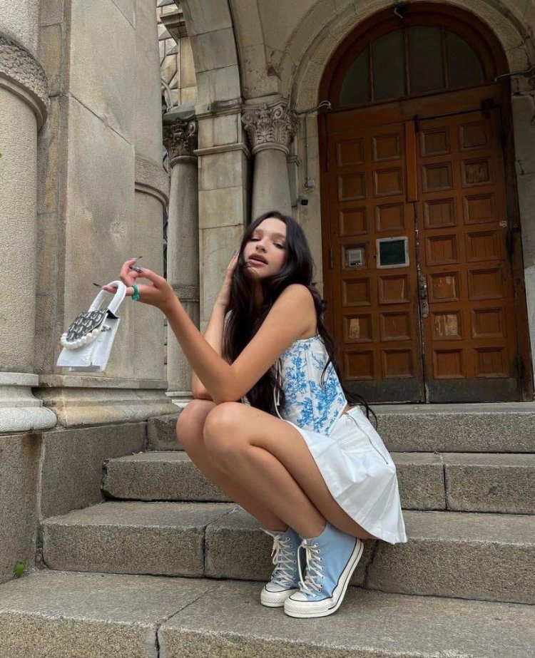 Christmas trees Last Lisa Anokhina