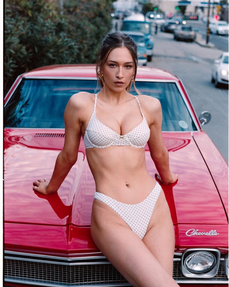 Elsi Hughitt Elsie Hewitt Hot