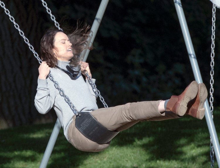 Daisy Ridley in jeans