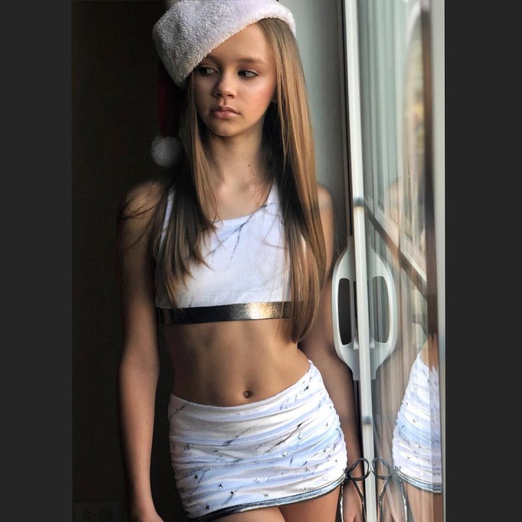 Angelina Polikarpova model 2020 SLE