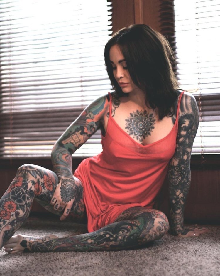 El Stanger Elle Stanger