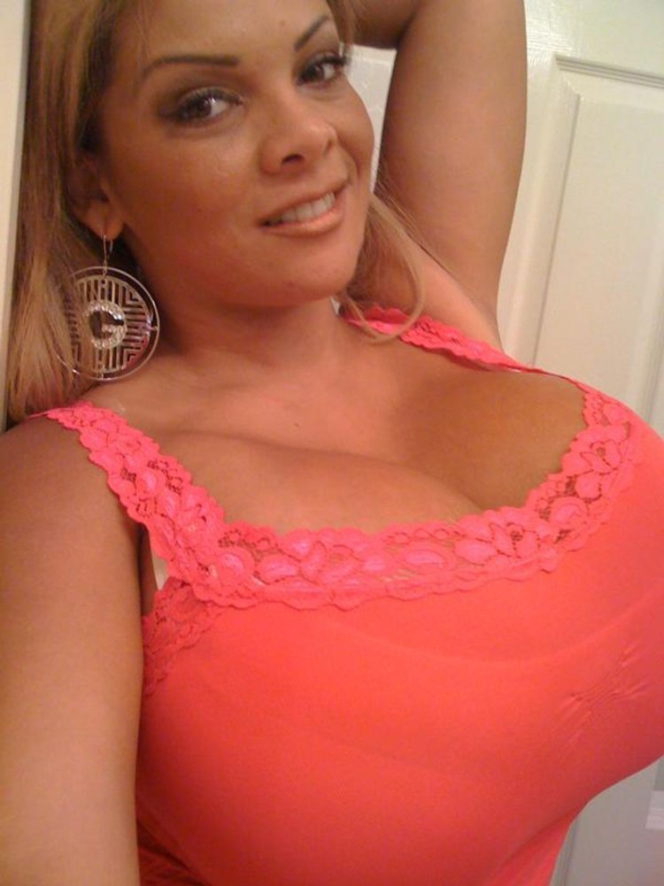 Sheyla Hershey chest