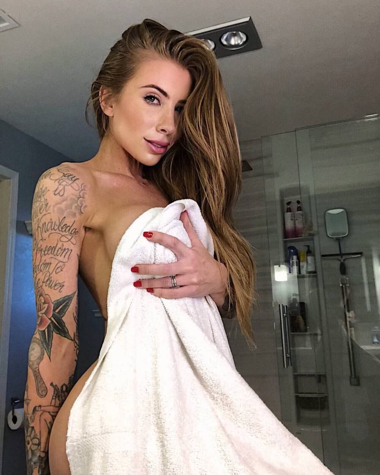 Diana Deets Illicit69