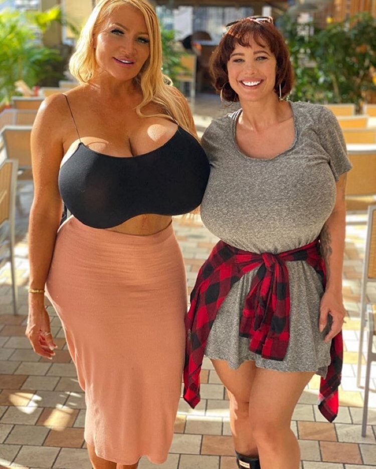 Allegra Cole @allegracoleworld