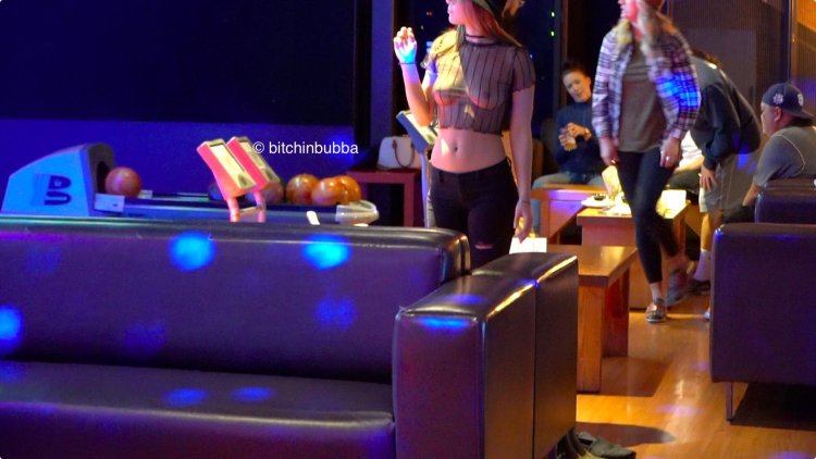 Rachel "BralessForever"