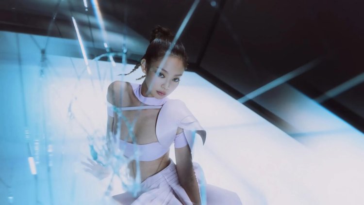 Jenny 2022 Photoshoot Born Pink