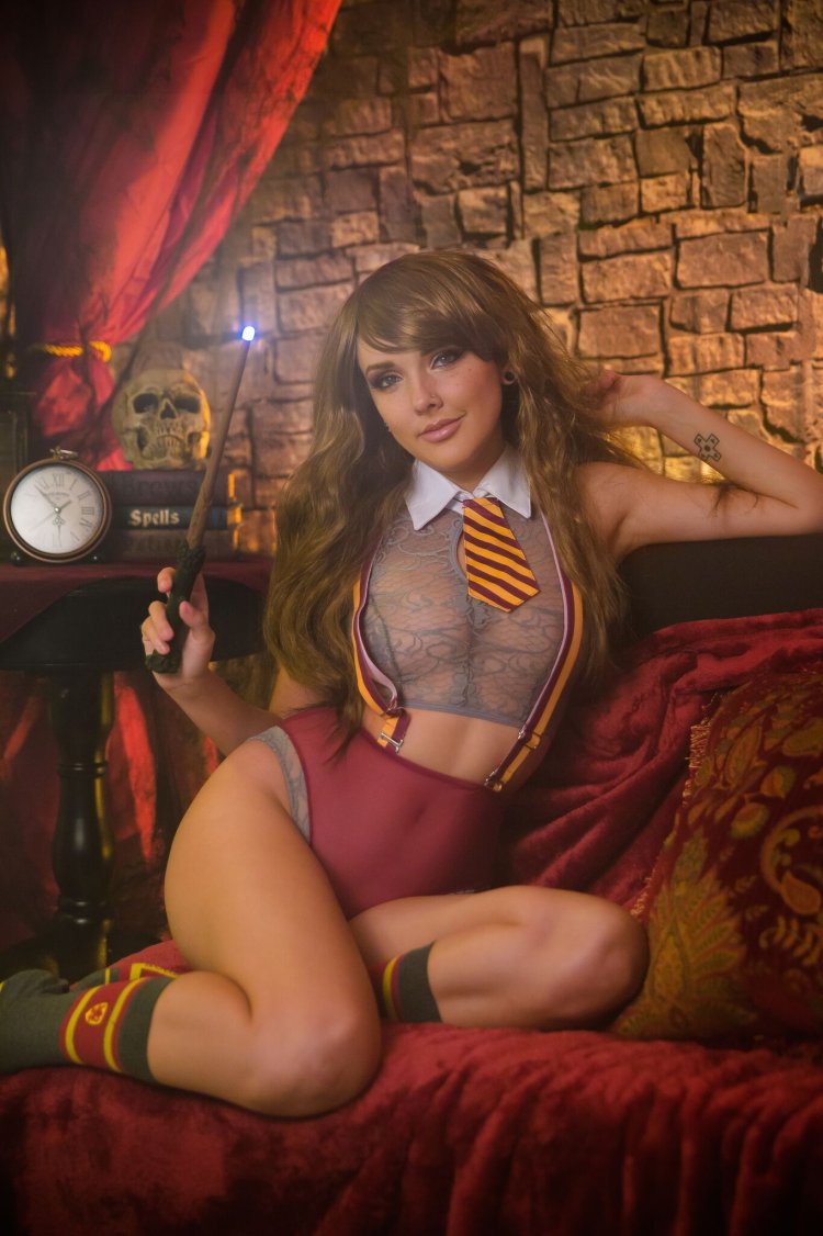 Christina Fink Hermione Granger 18