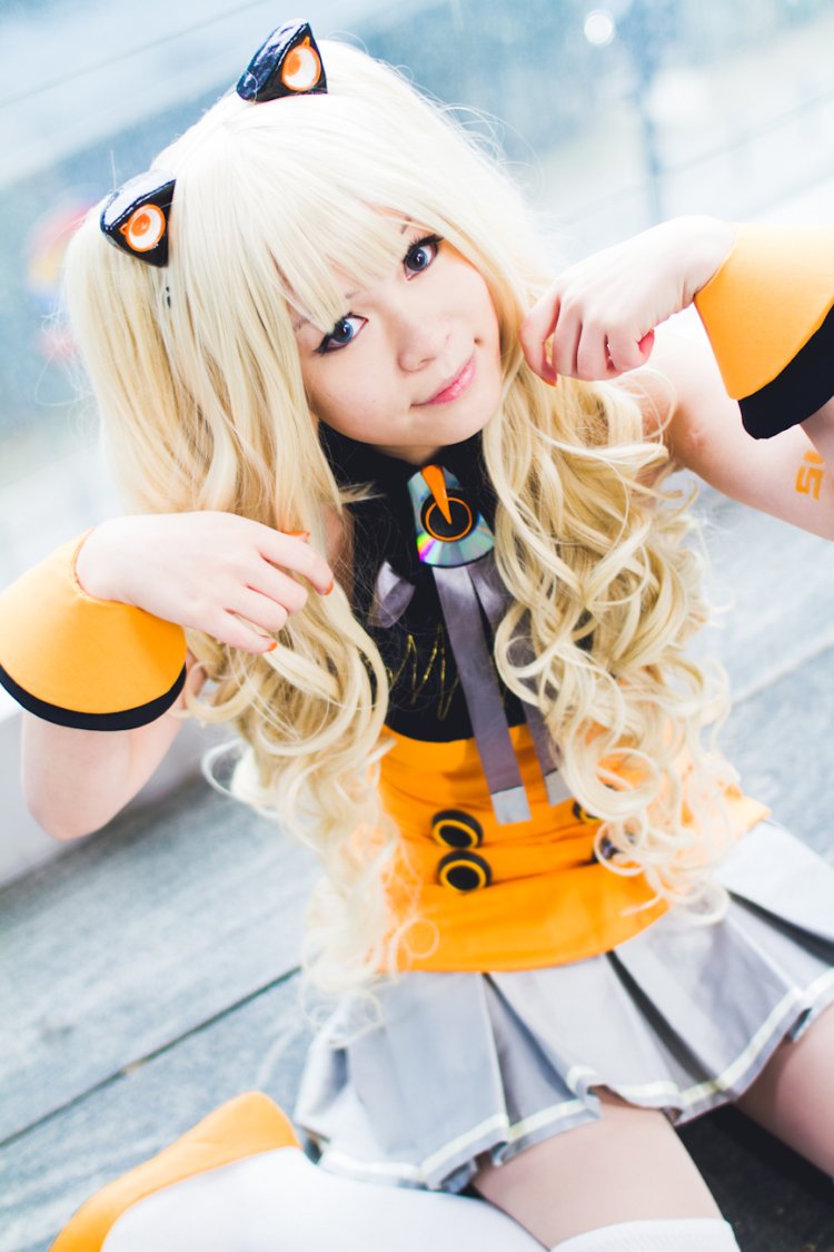 Seeeu Vocaloid cosplay