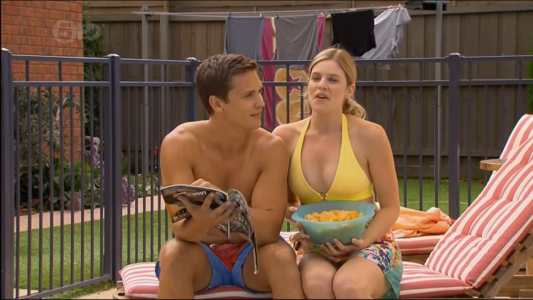 Jenna Rosenow Bikini