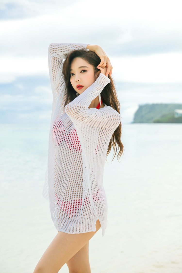 Park Soo Yeon Bikini