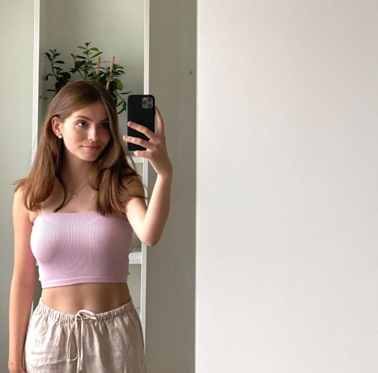 Anna Kramling Bellon