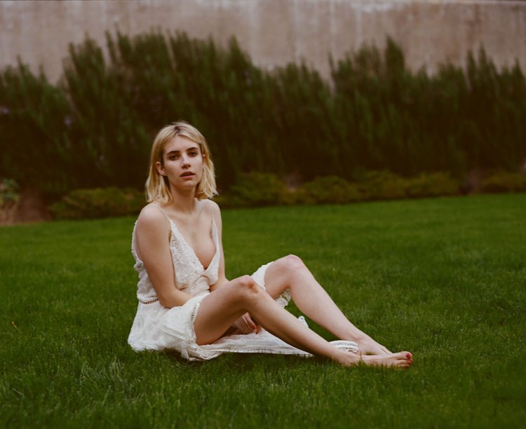 Emma Roberts of the photo shoot